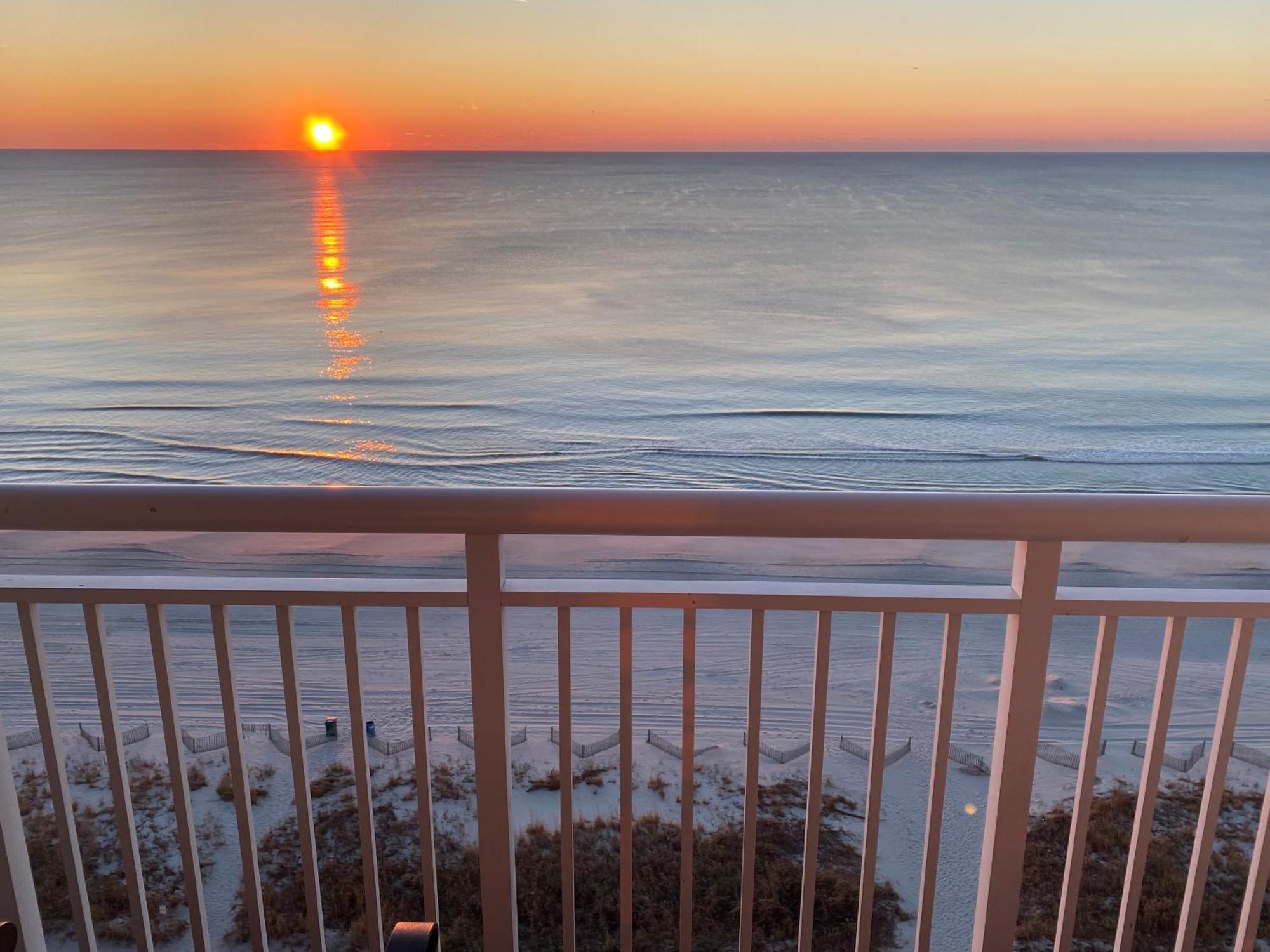 Camelot By The Sea Ocean Front Condo Myrtle Beach Eksteriør bilde