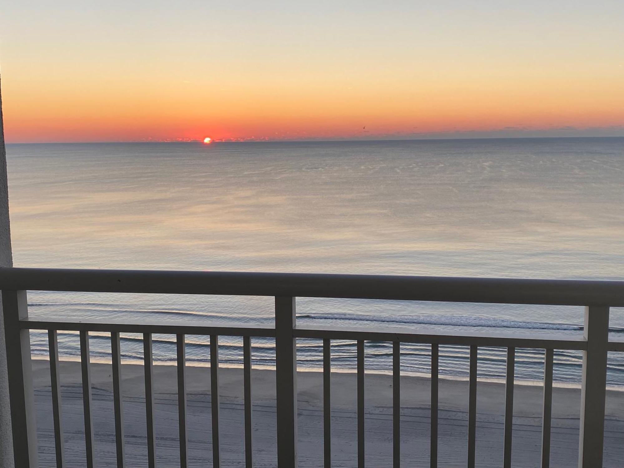 Camelot By The Sea Ocean Front Condo Myrtle Beach Eksteriør bilde